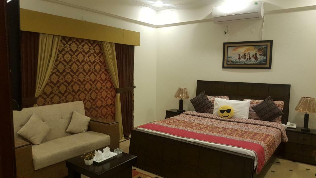 Mulberry Residence Luxury Rooms Islamabad Exterior foto